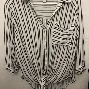 Collared tie up blouse